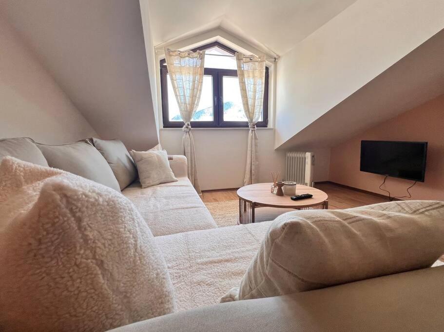 Cozy 1 Bedroom Apartment Next To The Gondola Bansko Exteriör bild